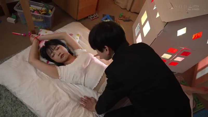 Trả thù anh trai thường xuyên bắt nạt bằng cách phang con ghệ anh ấy